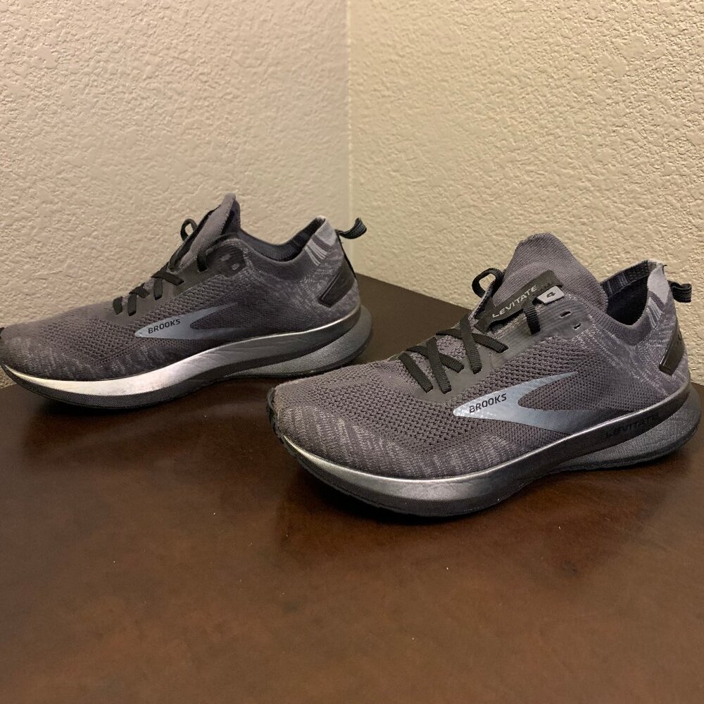 Brooks Levitate 4 Athletic Running Shoes Mens Size 8 Beaters